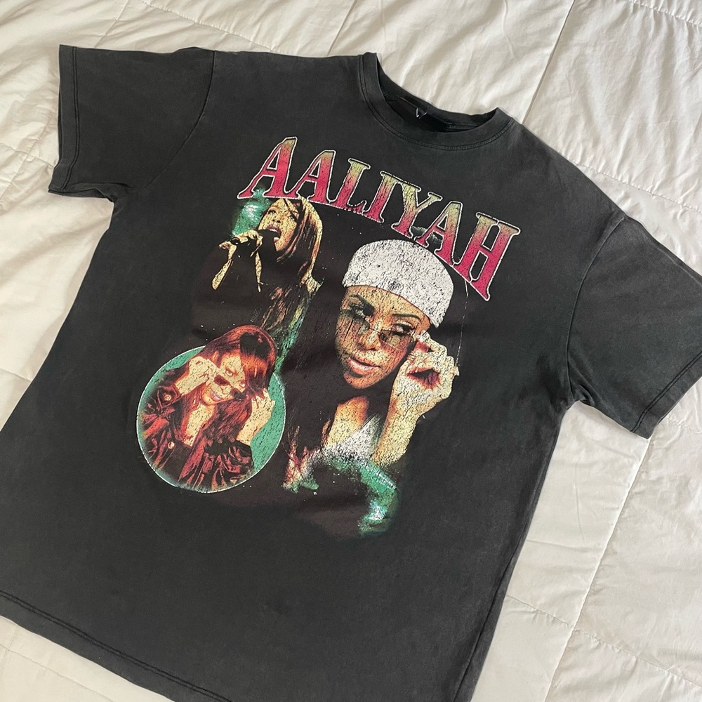AALIYAH OVERSIZED TEE